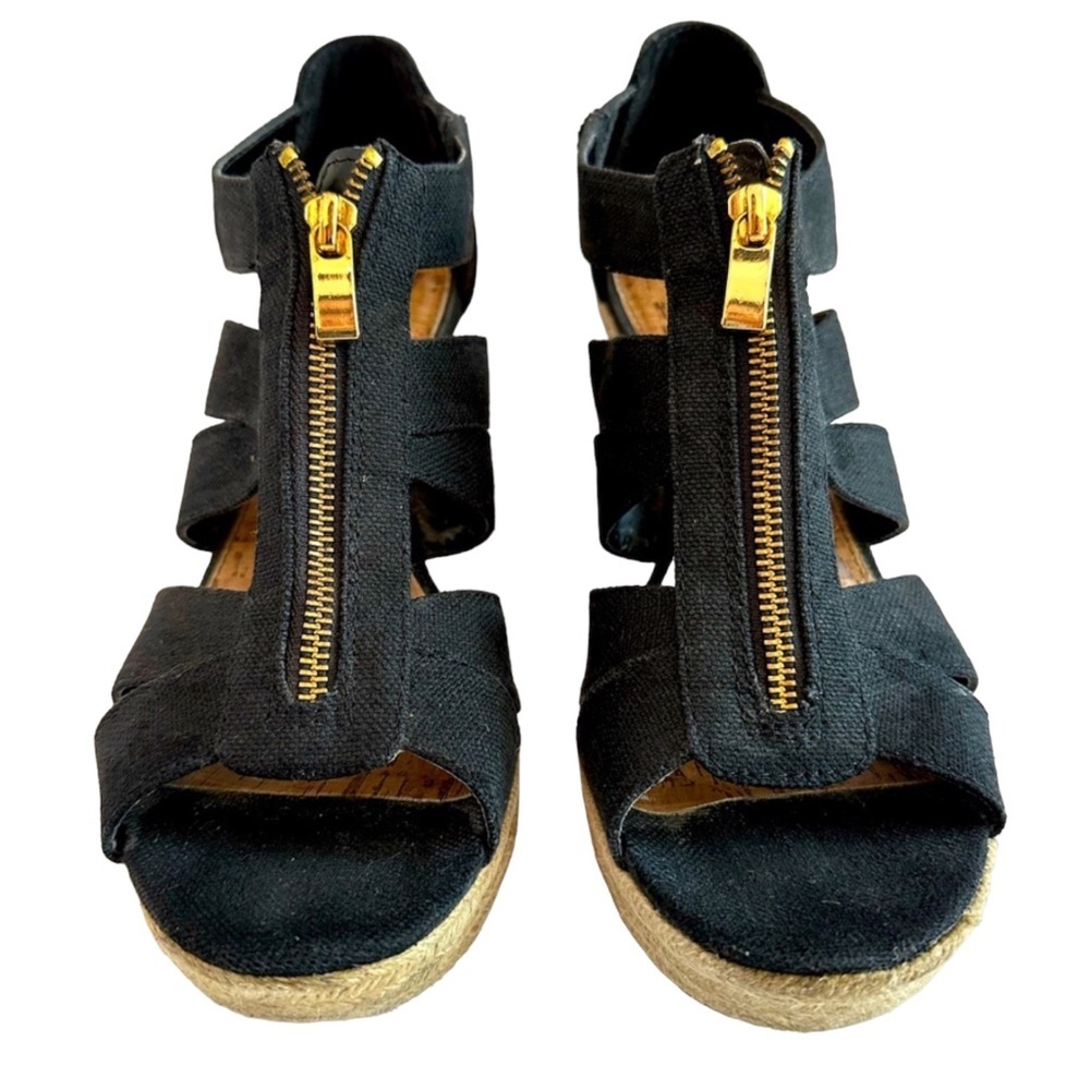 Merona Meredith Black 4” Wedges with Gold Zipper in Original Box size 11